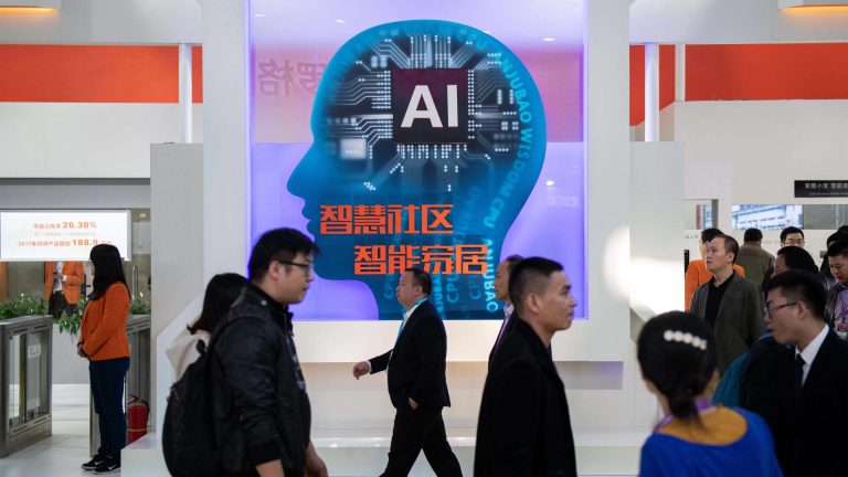 Estados Unidos quiere restringir el acceso de China al software de IA