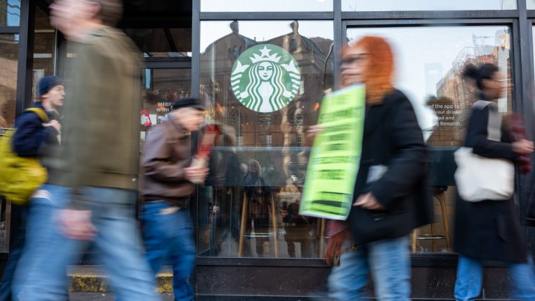 Se reanudarán las negociaciones sindicales en Starbucks
