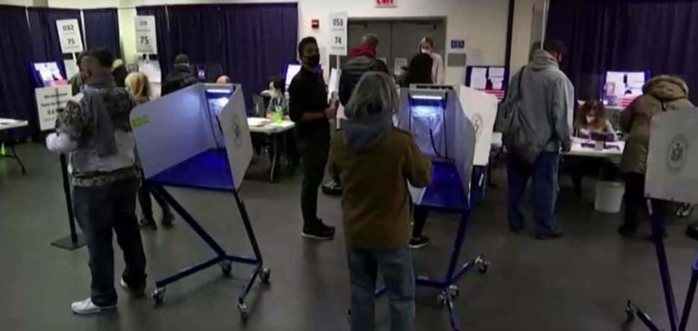 Republicanos de Michigan investigados por presunta falsificación y fraude