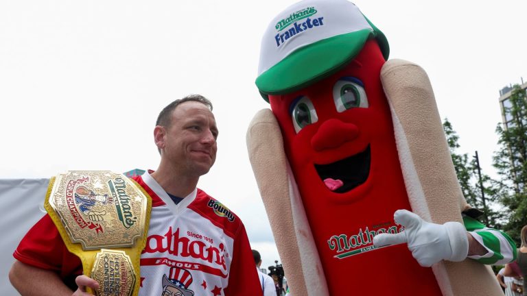 Joey Chestnut se opone a las asociaciones basadas en plantas