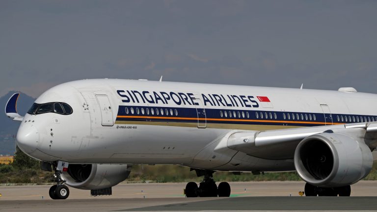 Emirates: las turbulencias en Singapore Airlines fueron una lección para la industria