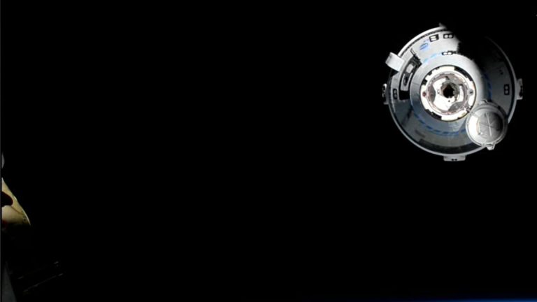 Boeing Starliner lleva la primera tripulación de la NASA a la ISS