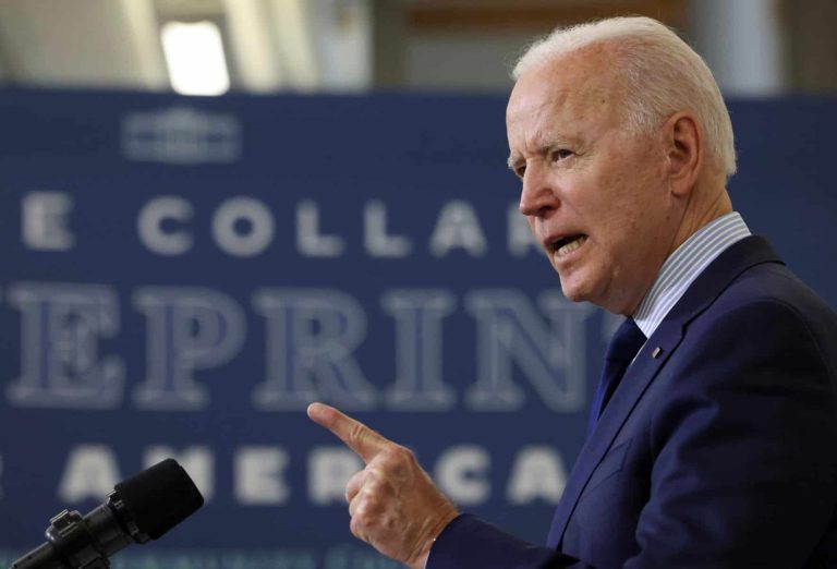 El republicano de la Cámara de Representantes afirma vergonzosamente que Biden estará drogado con Mountain Dew en el debate