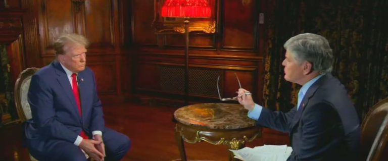 Sean Hannity no pudo salvar a Trump del catastrófico accidente