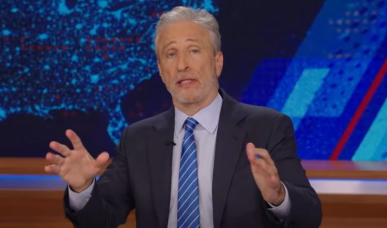 Jon Stewart lanza una diatriba clásica contra los medios