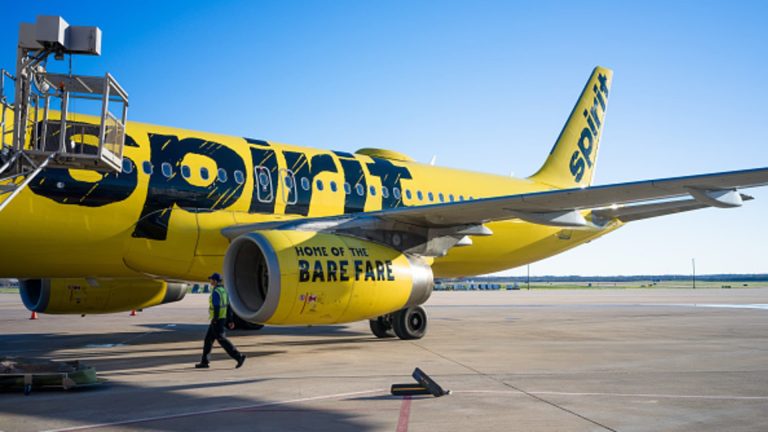 Spirit Airlines emite advertencia de pérdidas para el segundo trimestre