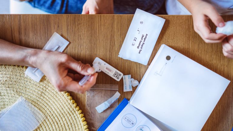 EE.UU. ofrecerá kits de local gratuitos a partir de finales de septiembre