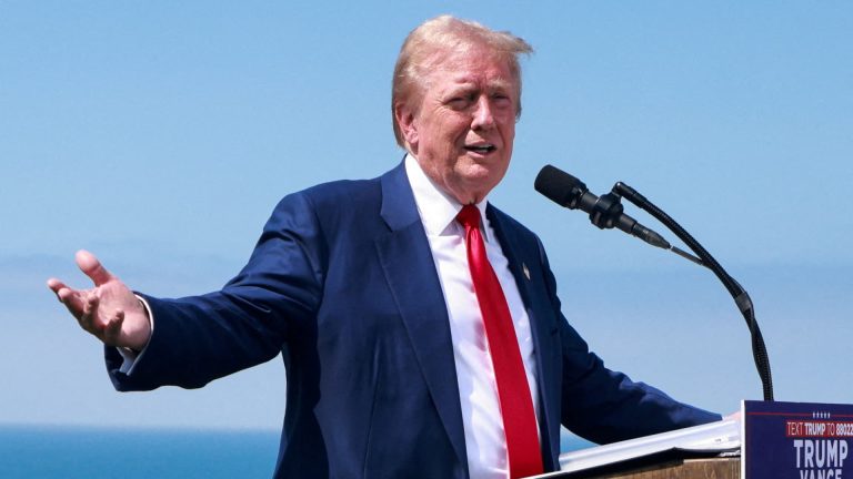 Trump está a salvo tras posible tiroteo «cerca de él», dice campaña