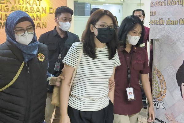 Indonesia deporta al alcalde filipino fugitivo acusado de participar en fraude cibernético – The Diplomat