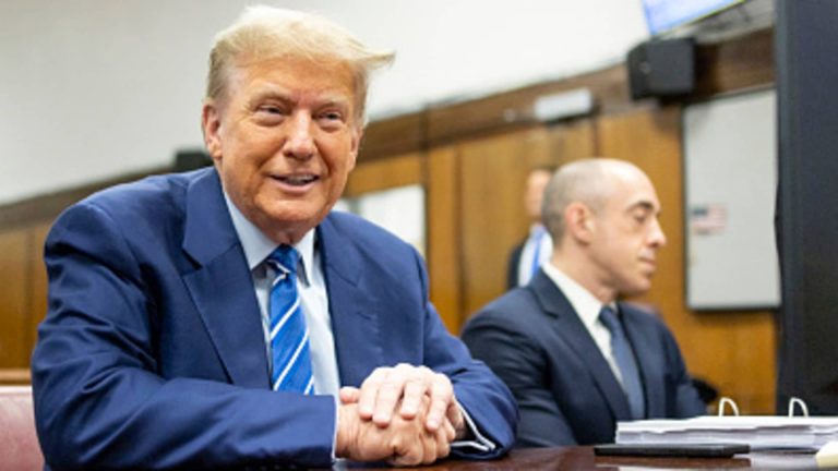 La multa por mantener silencio contra Trump se pospone indefinidamente