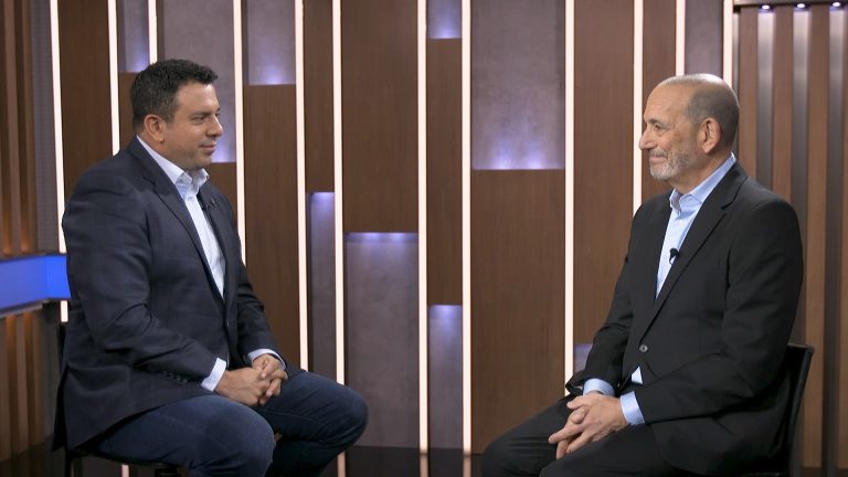 El comisionado de la MLS, Don Garber, habla sobre los suscriptores de Apple y Messi