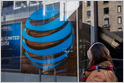 AT&T dice que China ha apuntado a algunos de ellos "Personas de interés de inteligencia extranjera" en el hack de Salt Typhoon y sus redes ahora están libres de violaciones (Kelcee Griffis/Bloomberg)