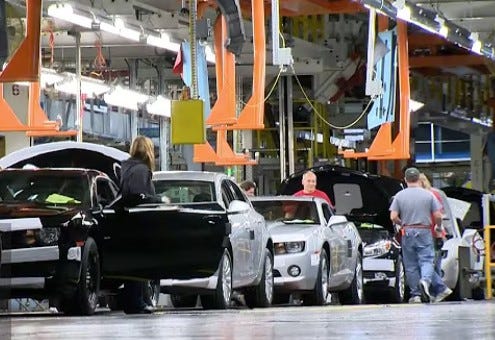Trump anuncia planes para destruir la industria automotriz el 2 de abril con aranceles