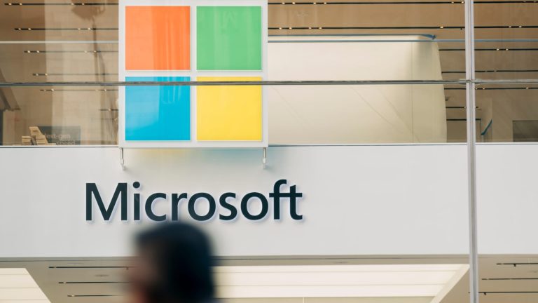 La interrupción de Microsoft no permite que decenas de miles accedan a los correo electrónico y otras aplicaciones