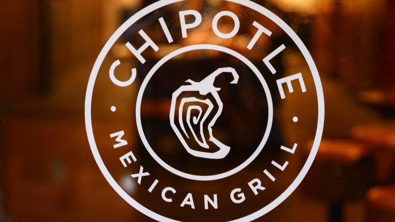 Chipotle se expandirá en México en medio de las tarifas de Trump