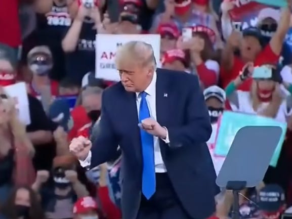 Los independientes dan a Trump en números récord