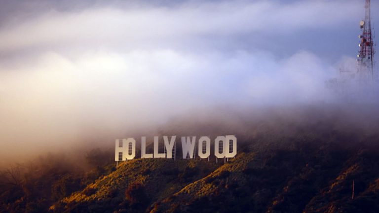 Trump anuncia el 100% de la tarifa para las películas que se producen fuera de los Estados Unidos
