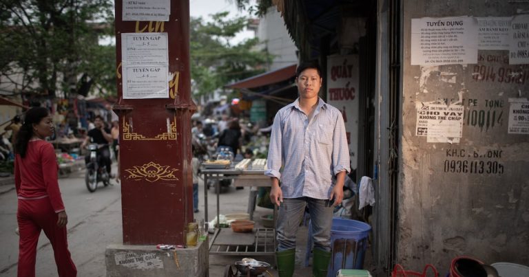 Activista de Vietnam innovado que está acusado de escribir «con comunismo» – Radio Free Asia