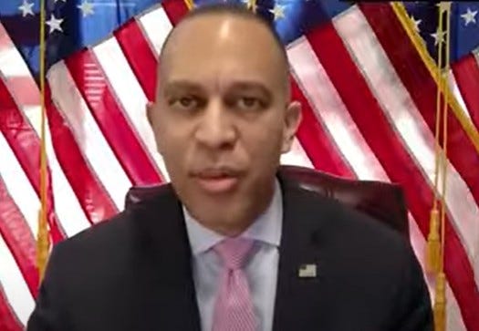 Hakeem Jeffries elimina CNN después de afirmar que los votantes no confían en los demócratas