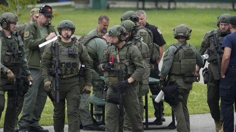 Manhunt para Minnesota Gunman continúa el segundo día