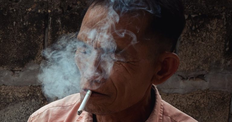 Secret Business significa que Laos tiene algunos de los cigarrillos más baratos del mundo: Radio -Free Asia