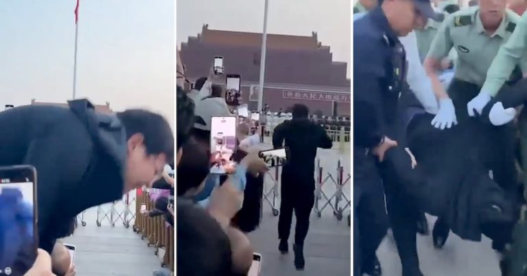 El hombre salta a la celebración de la bandera de la plaza Tiananmen con la bandera de la bandera