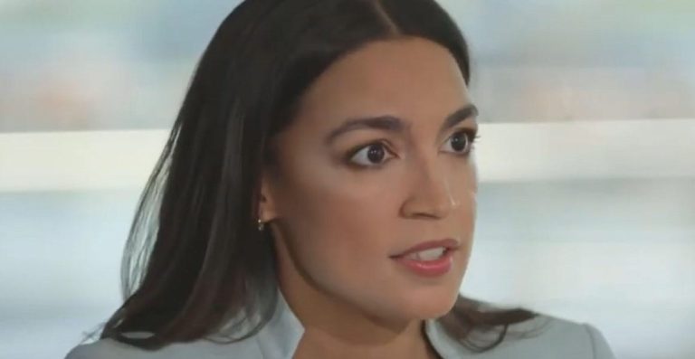 Cuando su ataque a Los Ángeles a la parte de atrás, la administración Trump Tim Walz y AoC culpan a la culpa