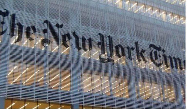 El New York Times ayudó a crear el monstruo Trump que ahora ha activado
