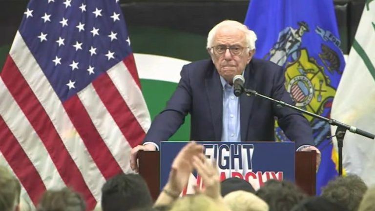 Bernie Sanders llega al Medio Oeste con su gira de oligarquía de lucha