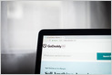 El empresario indio Bhavin Turakhia trabaja con GoDaddy para ofrecer a las empresas su servicio de correo electrónico Titan, que cuesta $ 10 millones por mes para 2029 (Benicia Tan/Bloomberg)