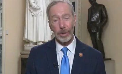 El miembro del Congreso dice que el portavoz Mike Johnson mintió en las caras de las víctimas de Epstein