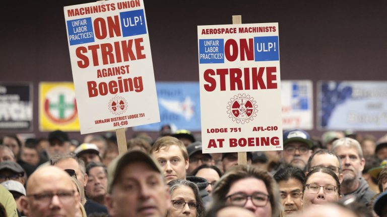 Tras casi tres meses de huelga, los trabajadores rechazan la última oferta de Boeing
