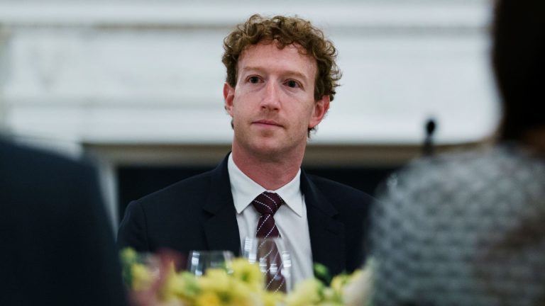 Metas Zuckerberg y otros directores ejecutivos deben testificar en juicio sobre redes sociales