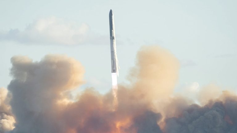 Según la NASA, SpaceX y Blue Origin han presentado planes para nuevas misiones lunares