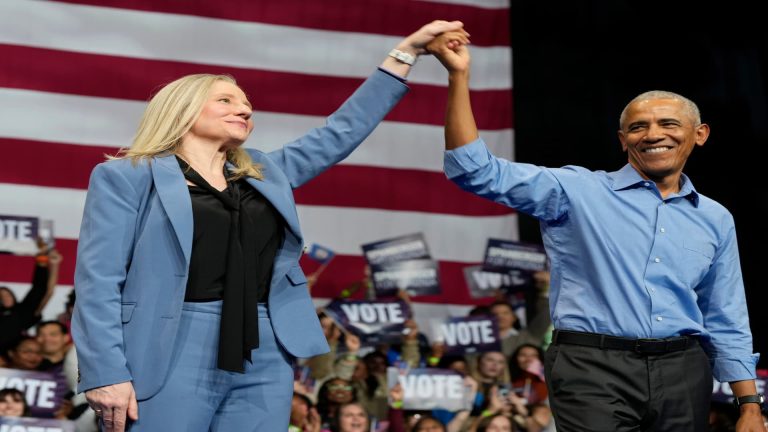 Obama se manifiesta en Virginia, Nueva Jersey, antes del día de las elecciones