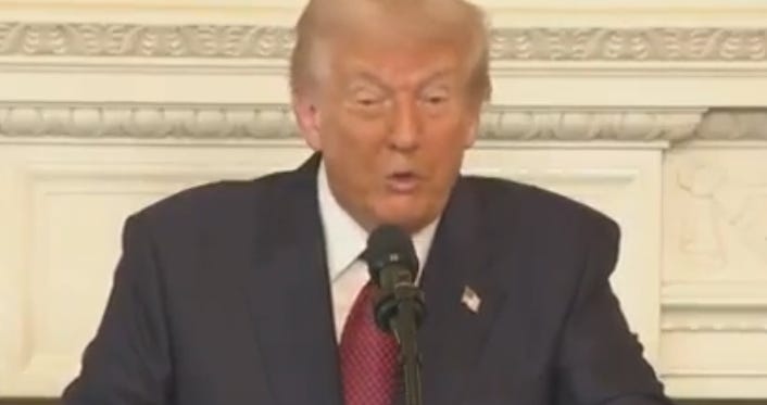 Trump sufre un loco ataque de nervios después de que los votantes lo rechazaran por completo