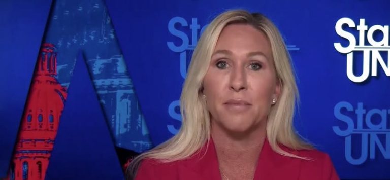 Marjorie Taylor Greene critica a Donald Trump