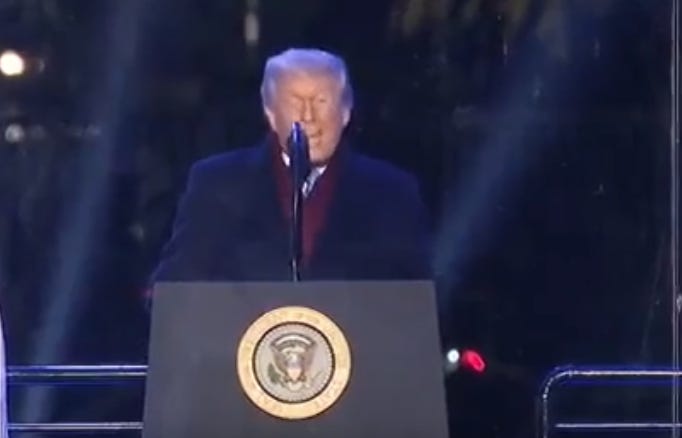 Trump ni siquiera puede encender un árbol de Navidad sin provocar un colapso