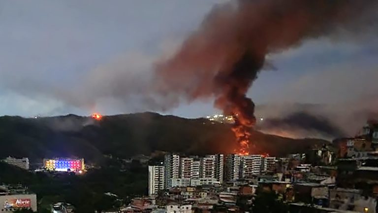 Trump lanza ataque a gran escala contra Venezuela