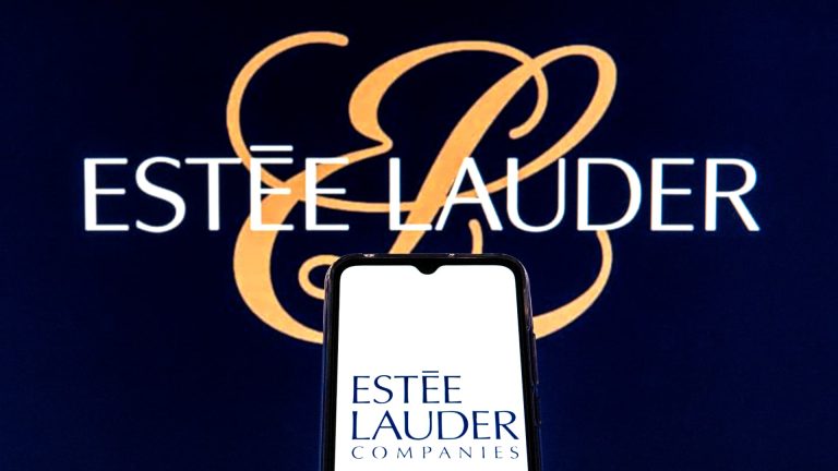 Estée Lauder espera obstáculos arancelarios de 100 millones de dólares