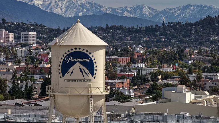 Según WBD, Paramount ha aumentado la oferta a 31 dólares por acción y la junta directiva se opondrá al acuerdo de Netflix.