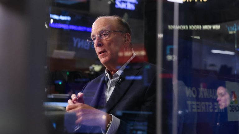 La seguridad social no permite a los estadounidenses «generar riqueza»: Fink de BlackRock