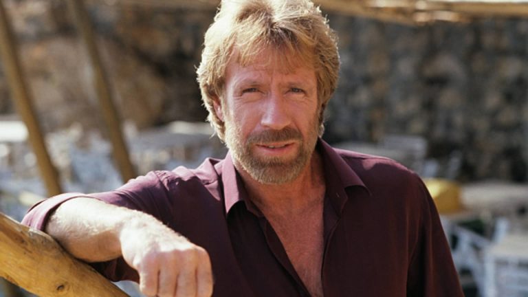 Muere Chuck Norris, protagonista machista de “Walker, Texas Ranger”, a los 86 años