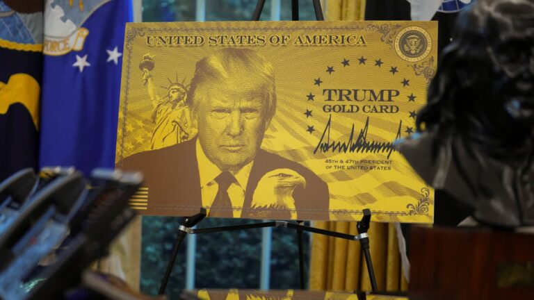 La tarjeta dorada de un millón de dólares de Trump no atrae a los ricos del mundo