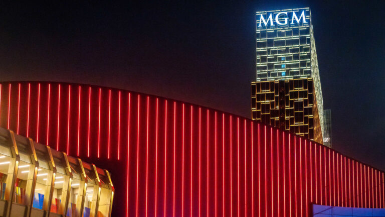 «People» de Barry Diller quiere comprar el gigante de los casinos