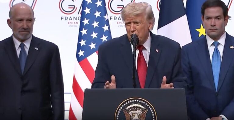 Trump sabe que fracasó en Irán y lo demostró con una clásica proyección de Obama