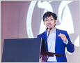 Fuentes: DeepSeek dijo a los inversores que suspenderá su segunda ronda de financiación después de que los comentarios atribuidos a Liang Wenfeng sobre la competencia de IA entre Estados Unidos y China se volvieran virales (Pei Li/Bloomberg)